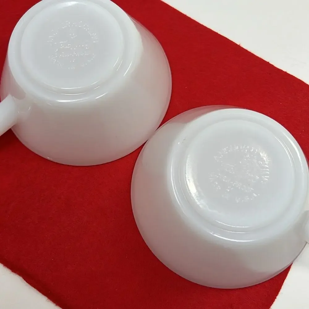 Vintage Anchor Hocking Fire King One Handle Chili Cereal Soup Bowls Set of 2